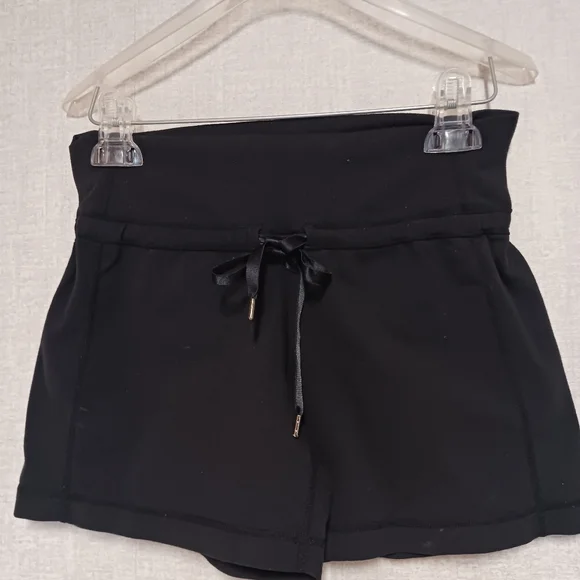 Lululemon - Picture 4 of 5